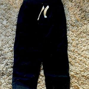 Old navy black lightweight jogger size 5t